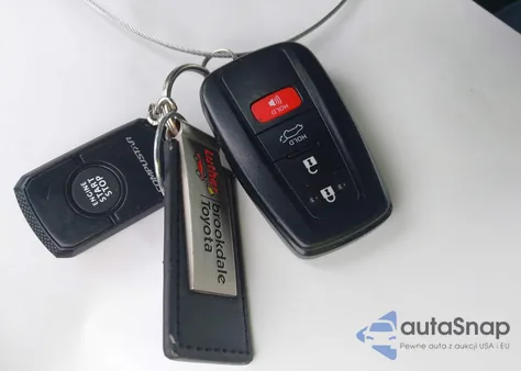 2020 Toyota Rav4 Xle из США, поврежденный, VIN 2T3P1RFV8LC122030